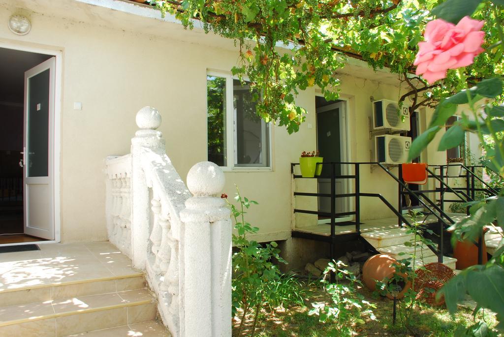 Guesthouse David Mtsʼkhetʼa Extérieur photo